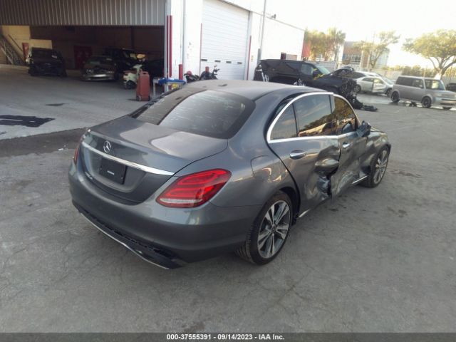 55SWF4JB8JU275598 Mercedes-Benz C-class C 300