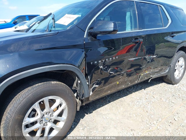 Chevrolet Traverse Ls 2019 1GNERFKWXKJ107464 Image 6