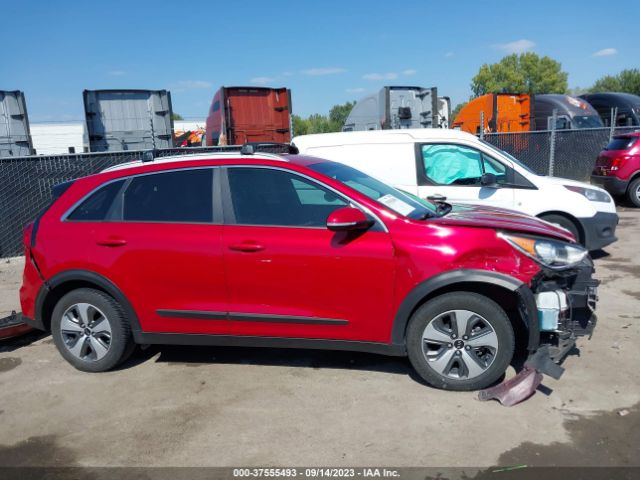 KNDCC3LCXK5222563 KIA NIRO EX