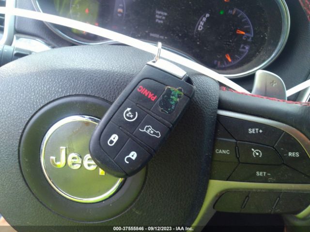 1C4RJFLG8JC240624 Jeep Grand Cherokee Trailhawk