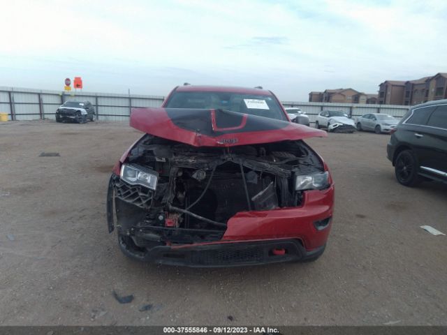 1C4RJFLG8JC240624 Jeep Grand Cherokee Trailhawk