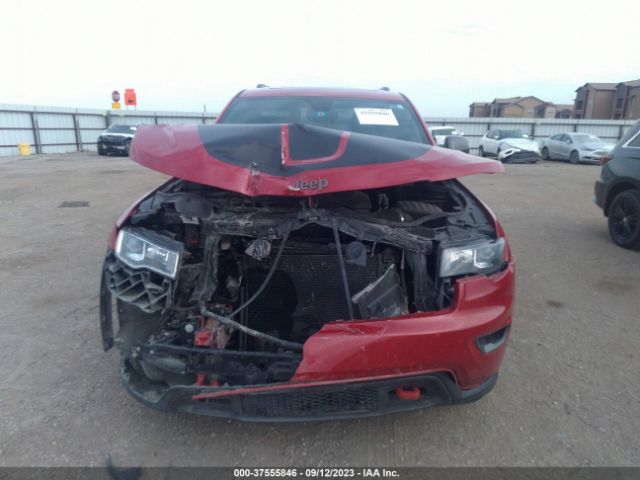 1C4RJFLG8JC240624 Jeep Grand Cherokee Trailhawk