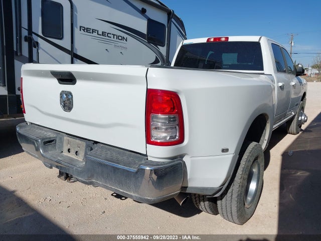 2022 Ram 3500 LCF, VIN: 3C63RRHL1NG120292
