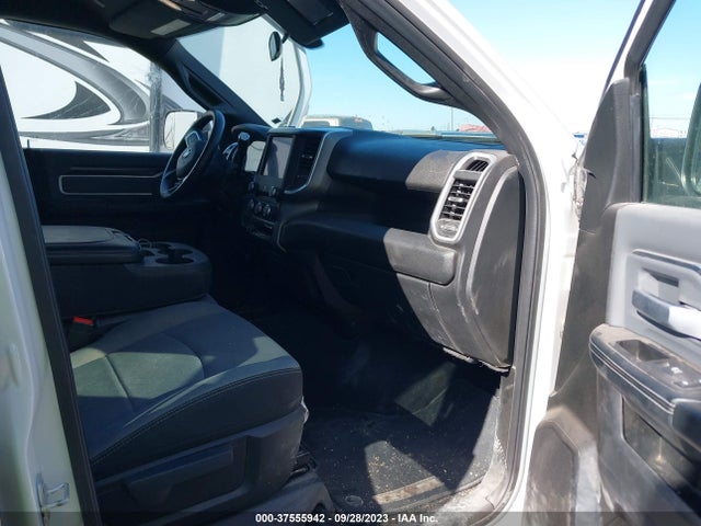 2022 Ram 3500 LCF, VIN: 3C63RRHL1NG120292