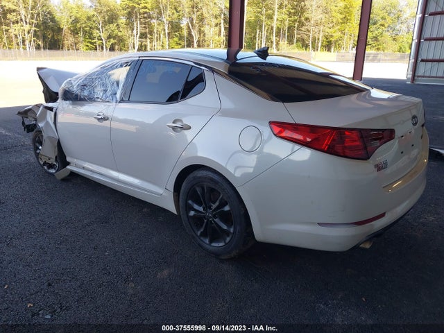 2011 KIA OPTIMA EX VIN: KNAGN4A75B5114940