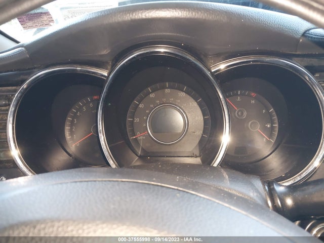 2011 KIA OPTIMA EX VIN: KNAGN4A75B5114940