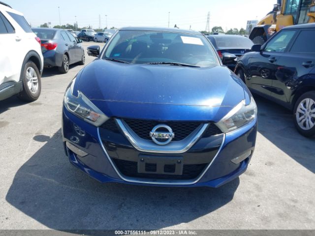 1N4AA6AP0HC385009 Nissan Maxima Platinum
