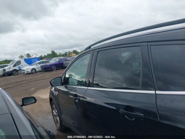 1FMCU0GX9GUA44291 Ford ESCAPE SE
