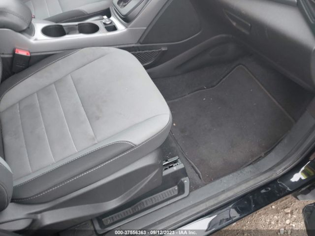 1FMCU0GX9GUA44291 Ford ESCAPE SE