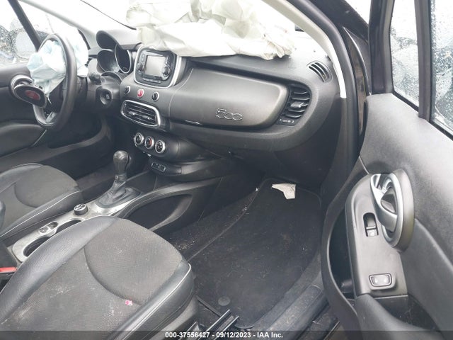 2017 FIAT 500X ZFBCFYCB9HP516550 Photo 4