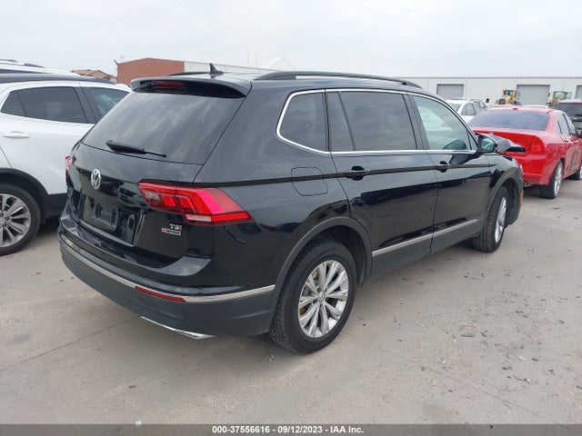 3VV2B7AX9JM141821 Volkswagen Tiguan Sel/se