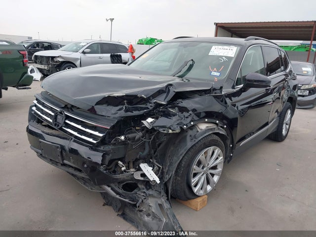 3VV2B7AX9JM141821 Volkswagen Tiguan Sel/se