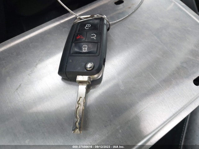 3VV2B7AX9JM141821 Volkswagen Tiguan Sel/se