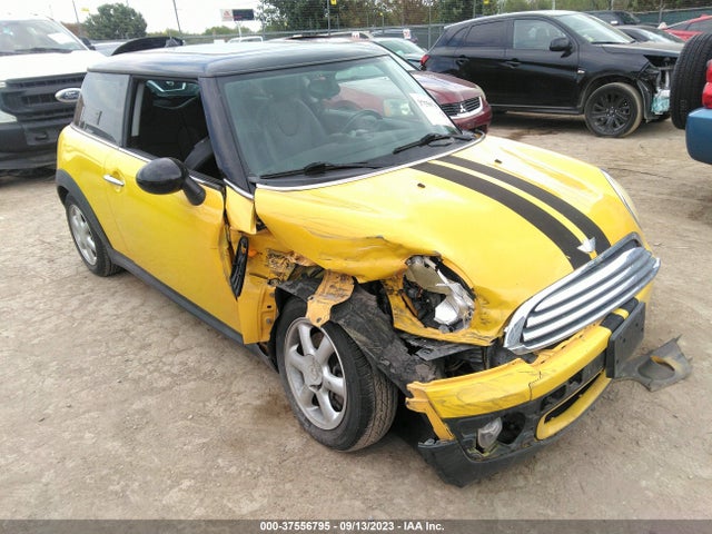 2009 MINI COOPER WMWMF335X9TT69224 Photo 5