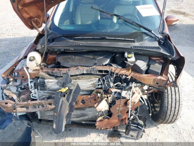 1FMCU9J92HUE84773 Ford Escape Titanium