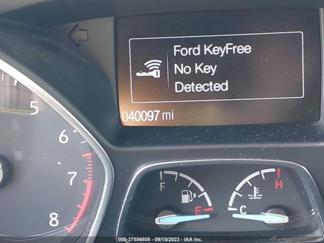 1FMCU9J92HUE84773 Ford Escape Titanium