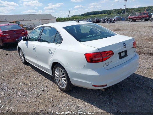 3VWD17AJ2FM311530 Volkswagen Jetta Sedan 1.8t Se