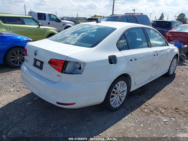 3VWD17AJ2FM311530 Volkswagen Jetta Sedan 1.8t Se