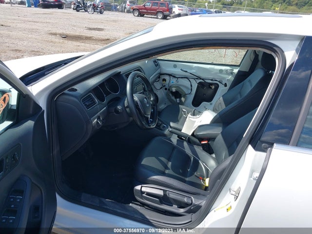 3VWD17AJ2FM311530 Volkswagen Jetta Sedan 1.8t Se