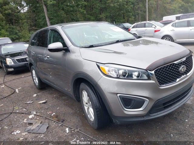 KIA Sorento 2.4l L 2017 5XYPG4A33HG263308 Image 1