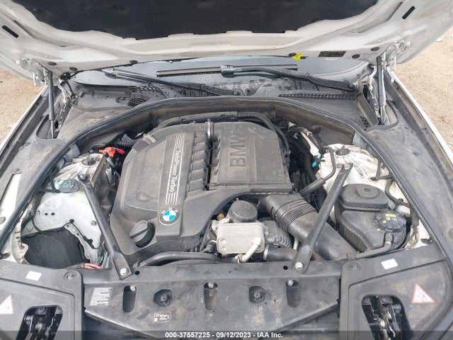 BMW 535i Xdrive 2016 WBA5B3C59GG256502 Image 10