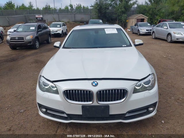 BMW 535i Xdrive 2016 WBA5B3C59GG256502 Image 12