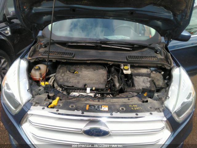 1FMCU9HD7JUA99127 Ford ESCAPE SEL