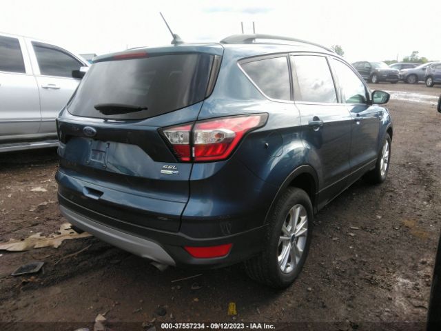 1FMCU9HD7JUA99127 Ford ESCAPE SEL