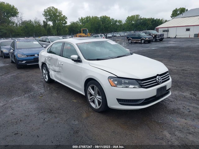 2014 VOLKSWAGEN PASSAT 1.8T SE VIN: 1VWBS7A33EC033100