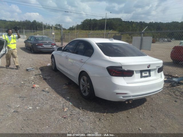 WBA8B9G39HNU57239 BMW 3 Series 330i