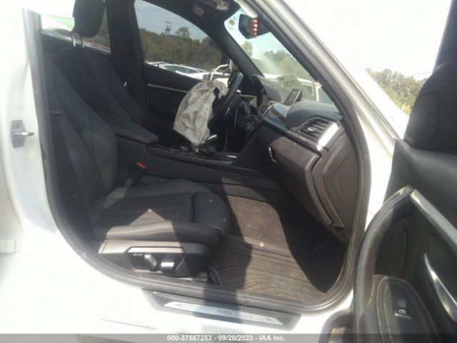 WBA8B9G39HNU57239 BMW 3 Series 330i