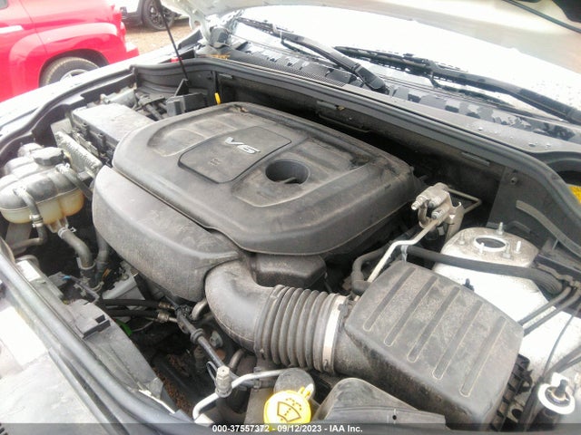 1C4RJFAG0JC388303 Jeep Grand Cherokee Laredo E