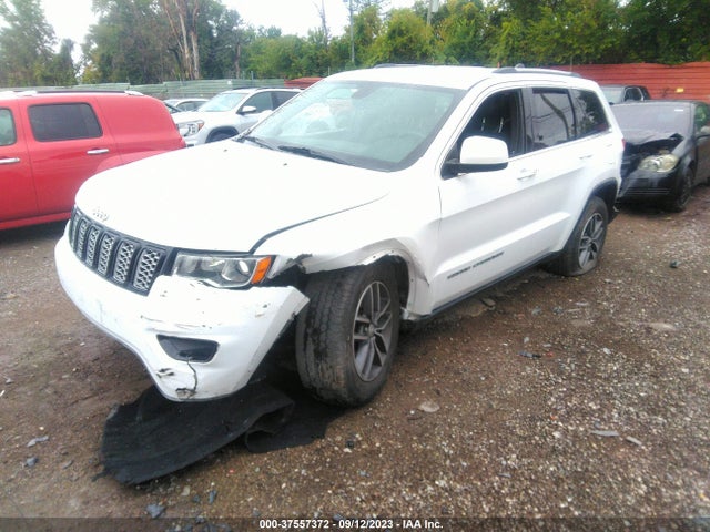 1C4RJFAG0JC388303 Jeep Grand Cherokee Laredo E