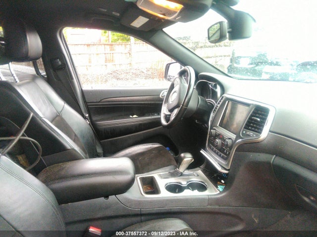 1C4RJFAG0JC388303 Jeep Grand Cherokee Laredo E