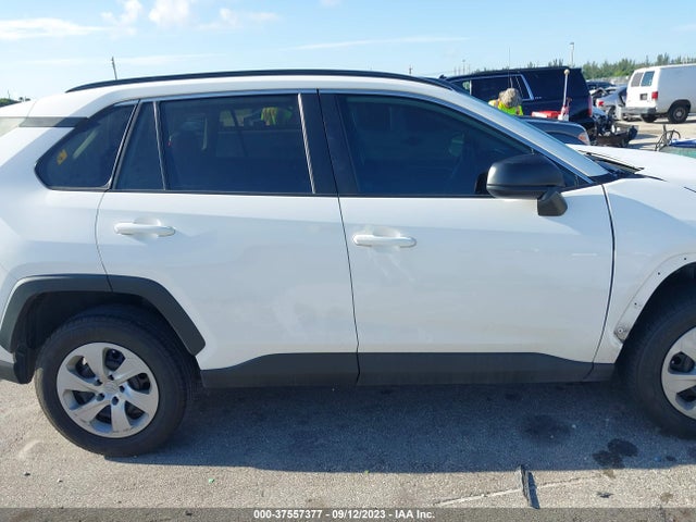 Toyota RAV4 LE 2019 2T3H1RFV2KW049643 Image 13