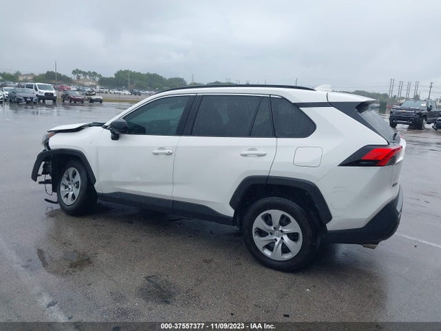 Toyota RAV4 LE 2019 2T3H1RFV2KW049643 Image 3