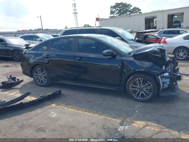 3KPF54AD4NE490817 KIA Forte Gt-line