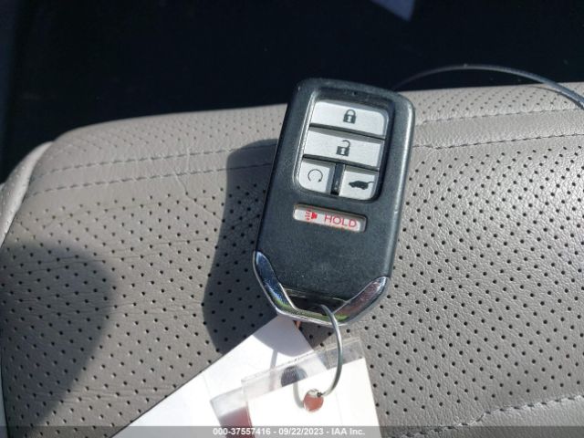 5J6RW2H86HL029180 Honda CR-V