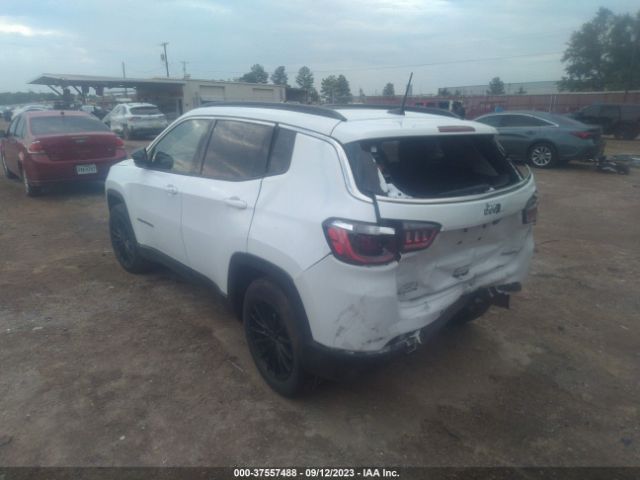 3C4NJCBB5NT149260 Jeep Compass Latitude