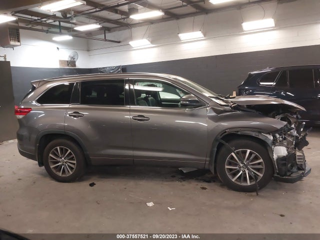 Toyota Highlander Xle/se 2017 5TDJZRFH9HS417153 Image 14