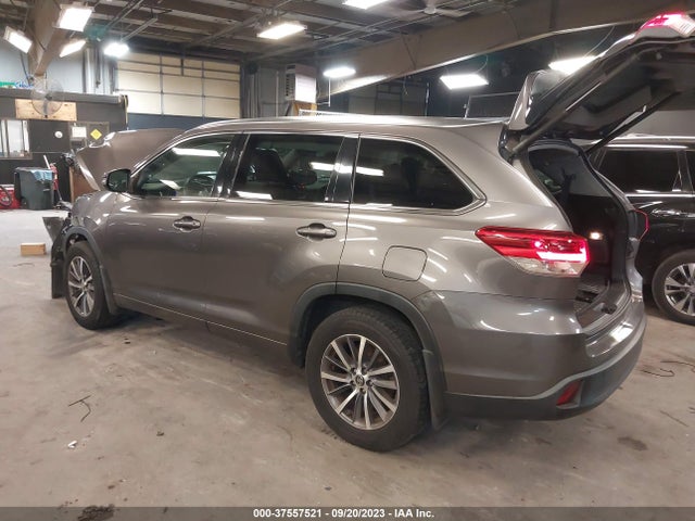 Toyota Highlander Xle/se 2017 5TDJZRFH9HS417153 Image 3