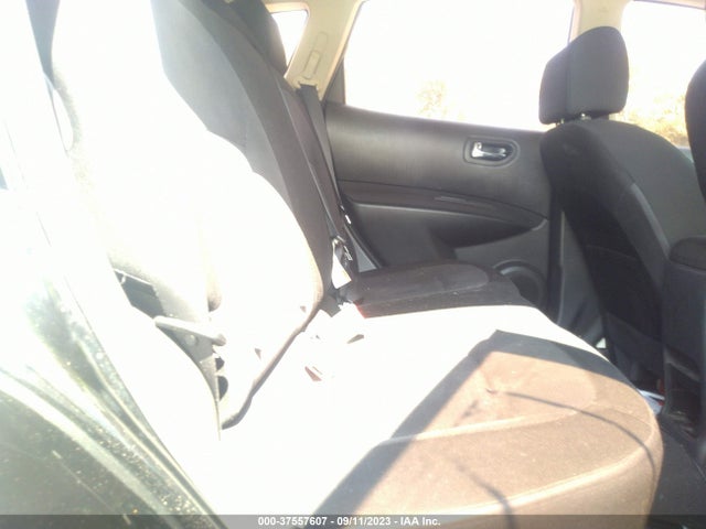 2014 NISSAN ROGUE SELECT S VIN: JN8AS5MT7EW622037