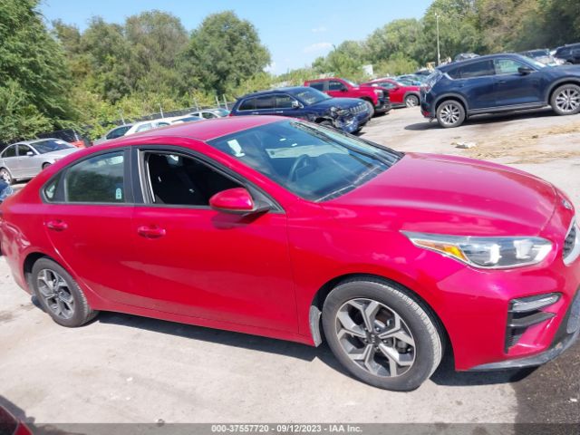 3KPF24AD4ME319055 KIA Forte Lxs