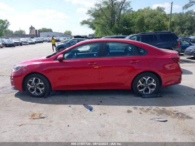 3KPF24AD4ME319055 KIA Forte Lxs