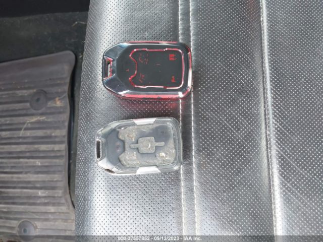 1GKS2HKJ7HR199342 GMC YUKON XL DENALI