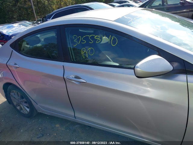 Hyundai ELANTRA SE 2016 5NPDH4AE0GH722528 Image 12