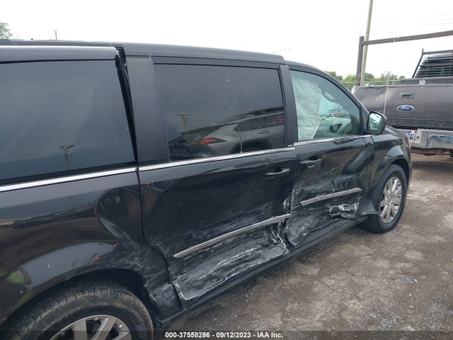 2C4RC1BG1ER236944 Chrysler Town & Country Touring
