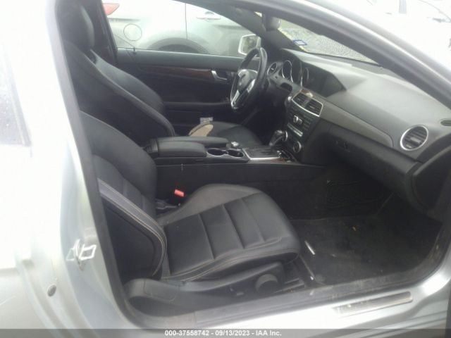 WDDGJ4HB8EG263124 Mercedes-Benz C-class C 250