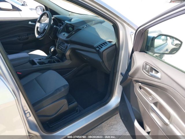 1FMCU0GD6KUA11666 Ford ESCAPE SE