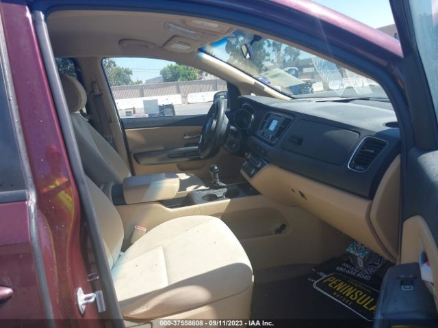KNDMB5C10F6025709 KIA SEDONA LX